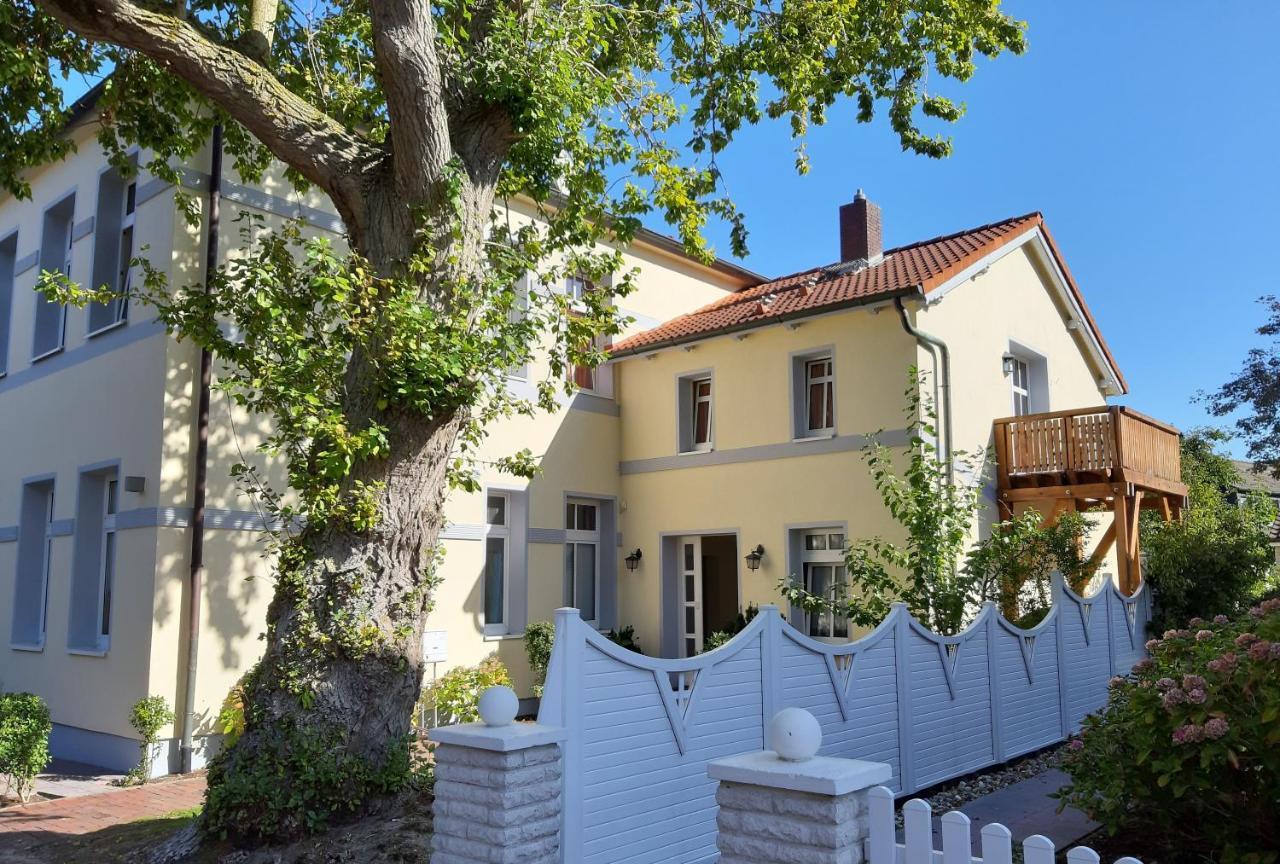 Ferienwohnung Villa Im Park Wangerooge Exterior photo